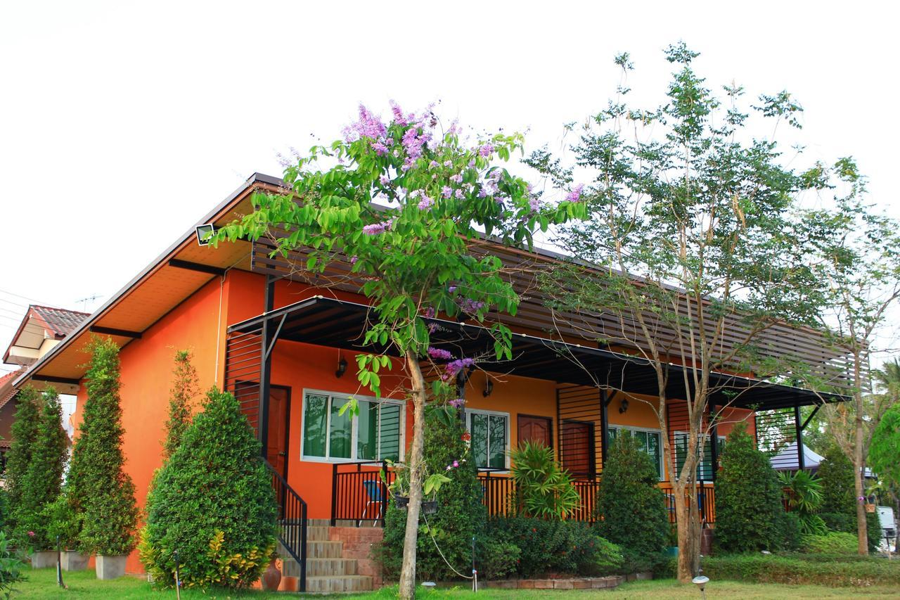 Navy Sisatchanalai Ban Nong Chang Exterior photo
